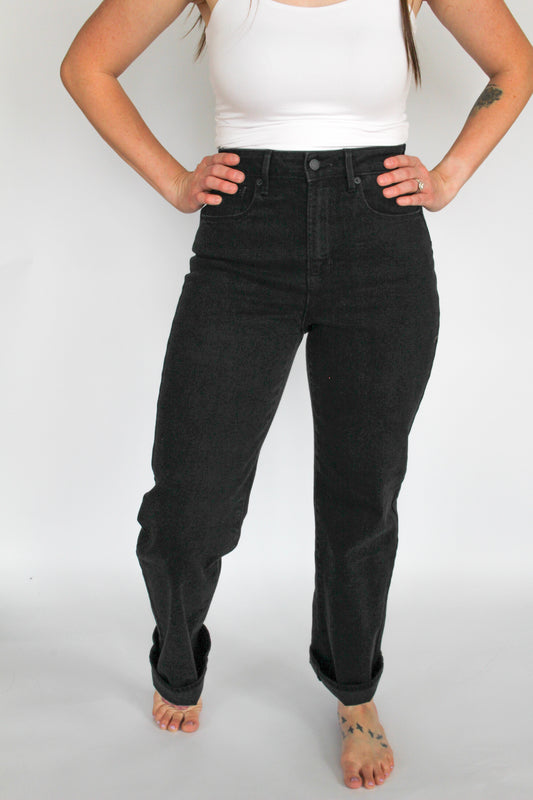 Riyah Relaxed Straight Jean