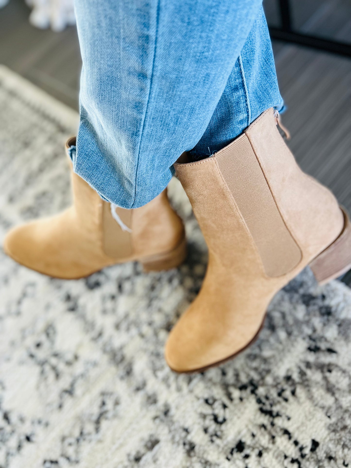 Autumn Romance Booties - size 7.5